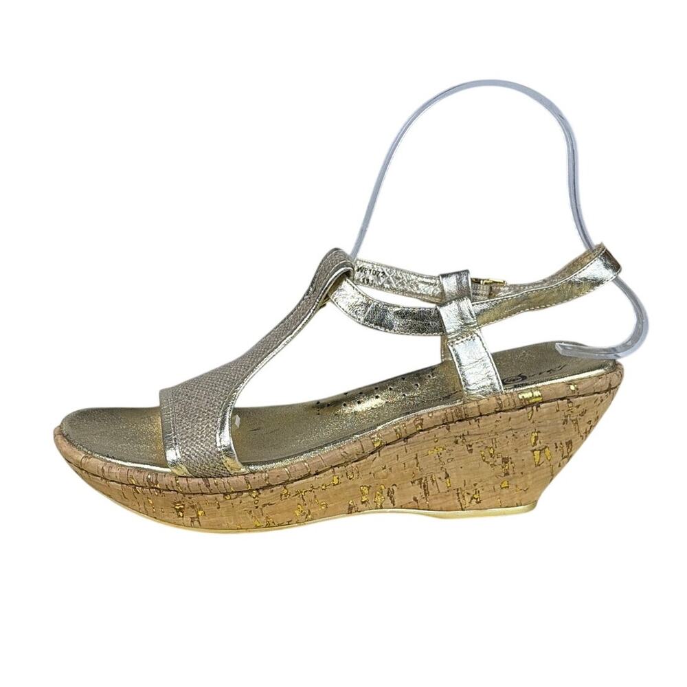 Born Crown Gold Leather Cork Wedge Sandals Womens Size 7 Resort Wedding